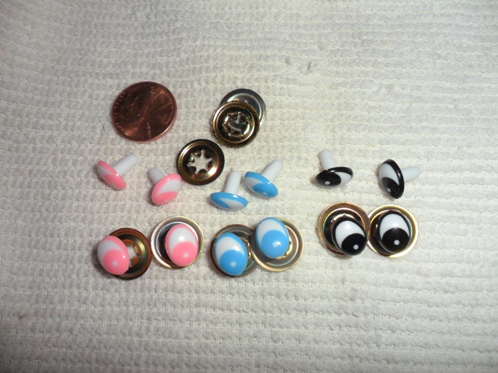 Vintage Plastic Comical Eyes  10mm