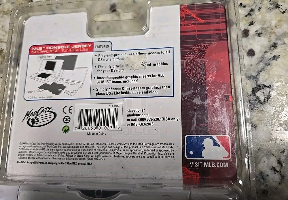 MadCatz MLB Console Jersey Showcase for DS Lite