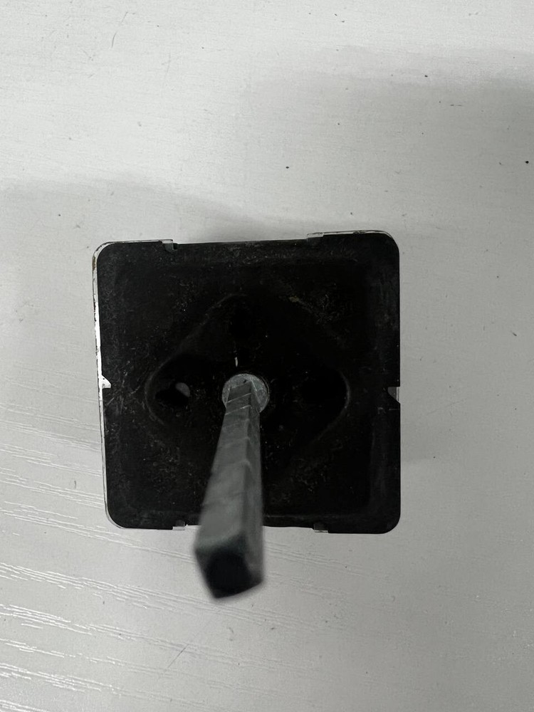 Genuine ELECTROLUX SWITCH,SURFACE HEATING 5303311080