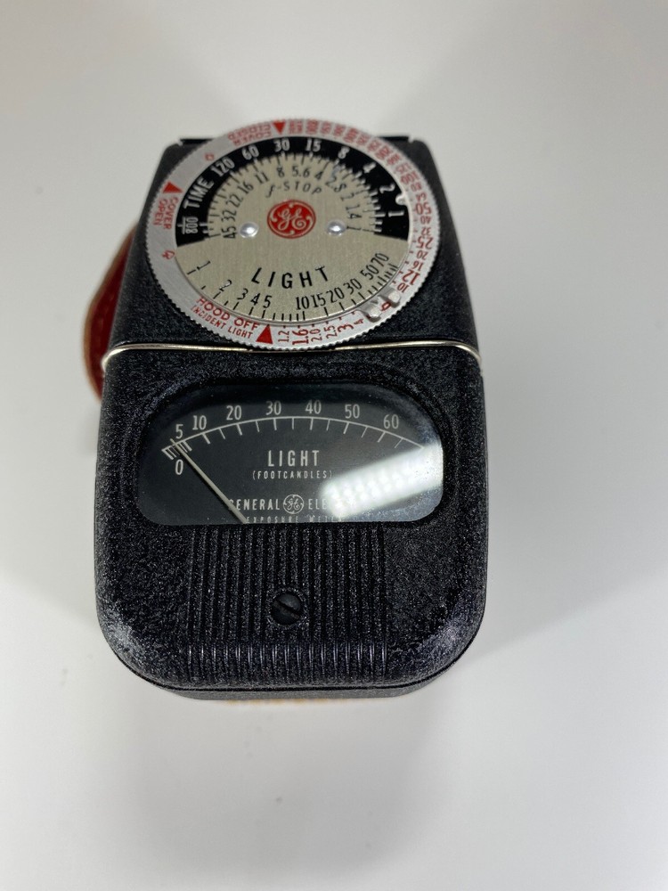 GENERAL ELECTRIC Exposure Meter  Type DW-68  Made in U.S.A., Functions