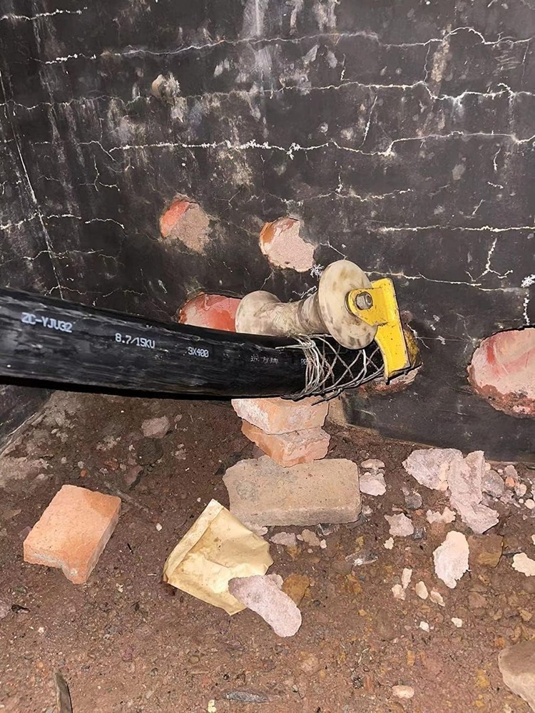 D:13-18mm 0.51Wire & Cable Mesh Pulling Grip, Double Head Cable Pulls, Suitable.