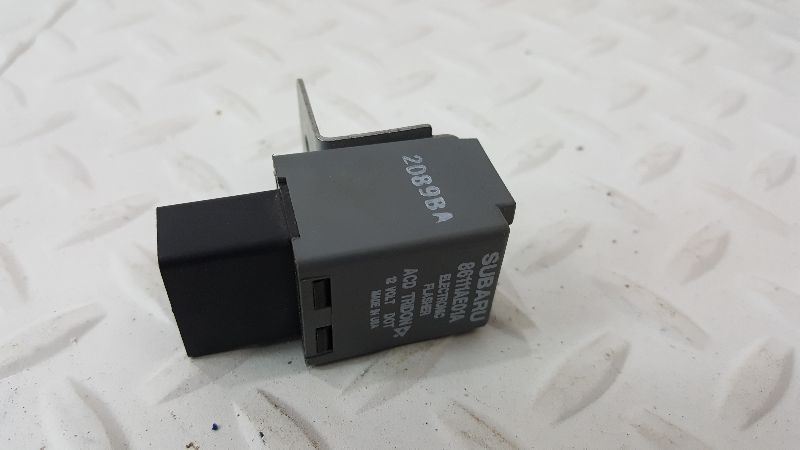 2000 Subaru Outback Electronic Flasher