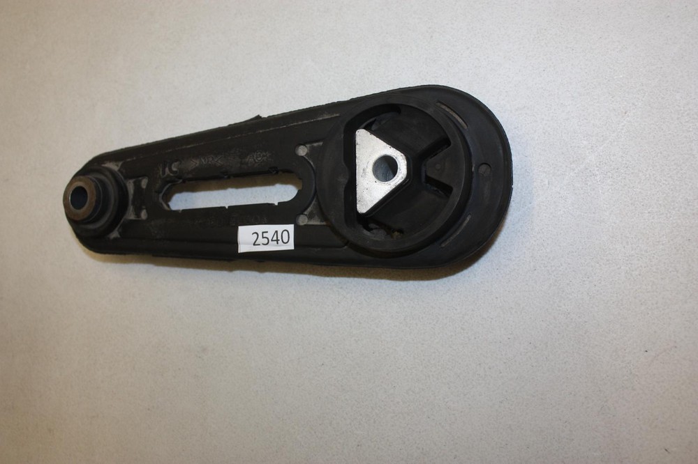 NISSAN VERSA Transmission Support Rubber Mount 2010