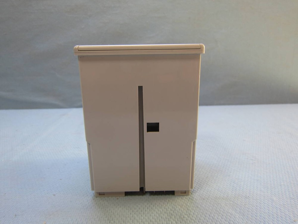 CHINO DB1000B Digital Temperature Controller Indicator From Japan