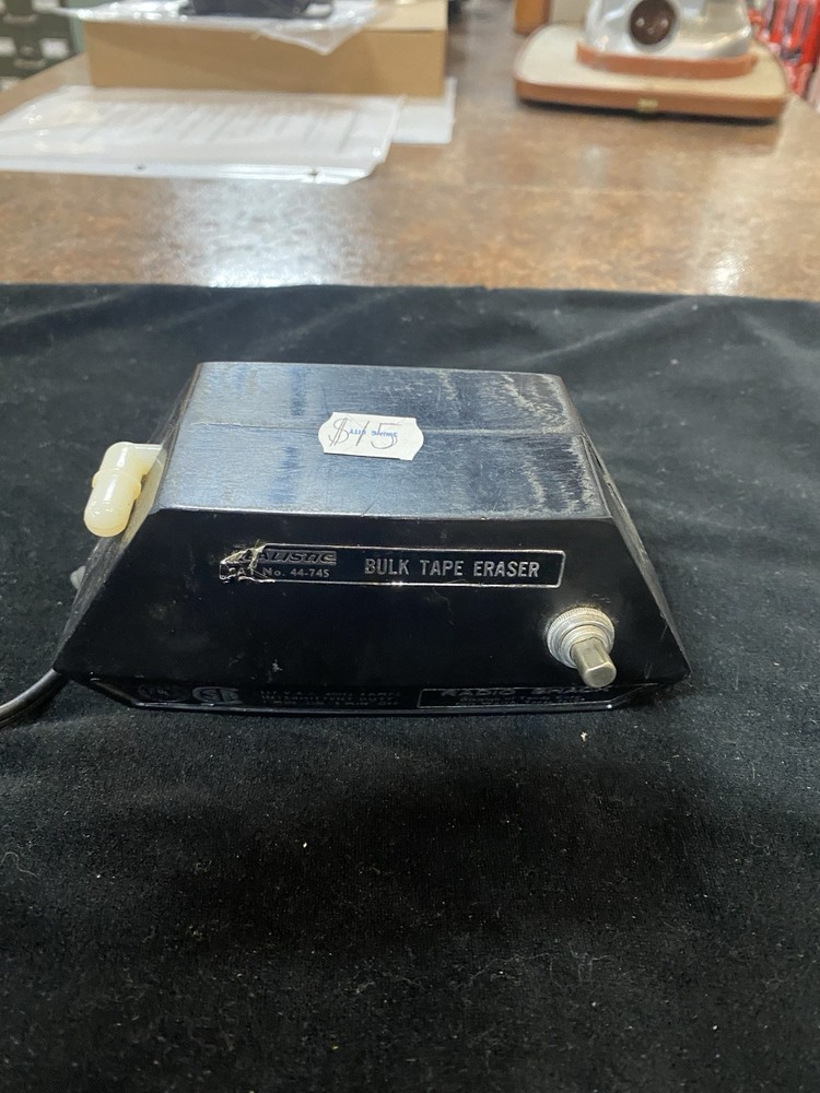 Realistic 44-745 bill tape eraser