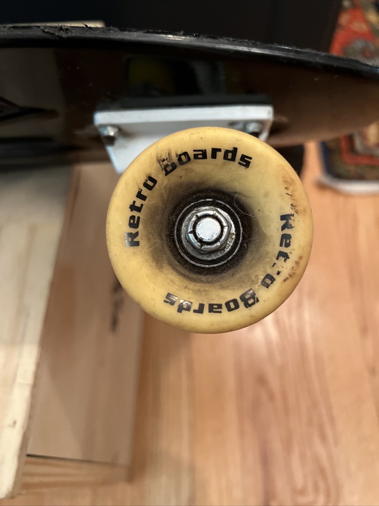 Retro Boards Mini Cruiser 21.5” Skateboard Black