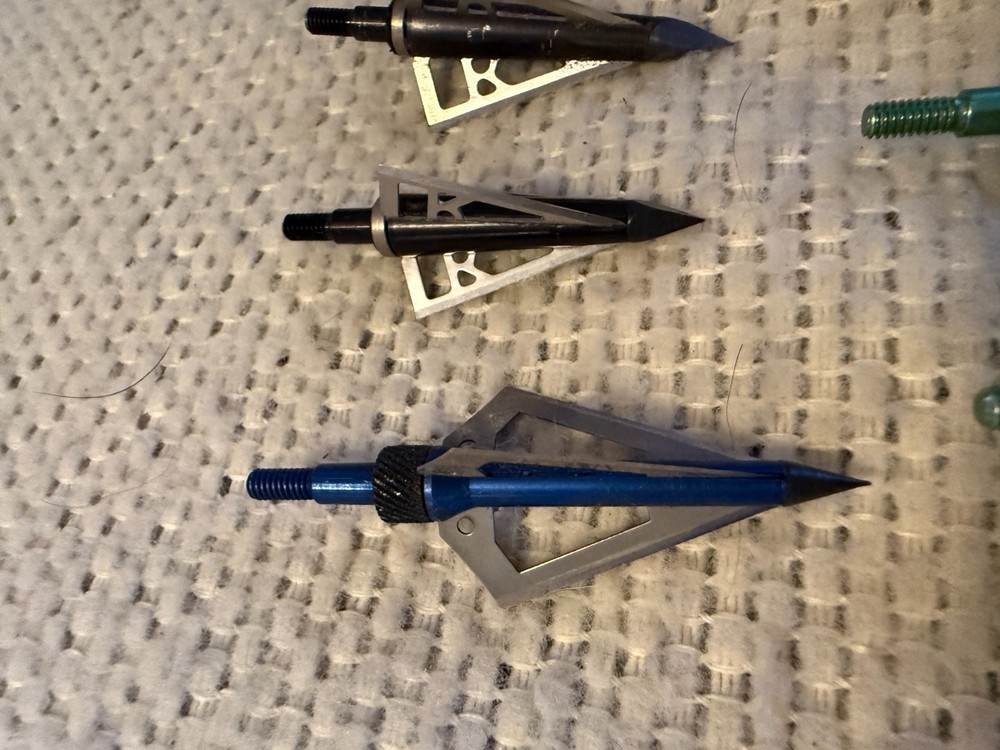 3 Blade Broadhead Lot of 11