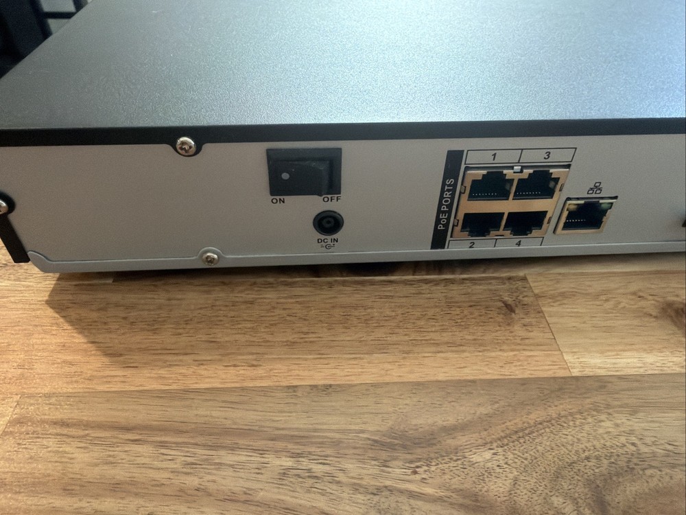 NVR Network Video Recorder NVR4204P4KS2 Untested