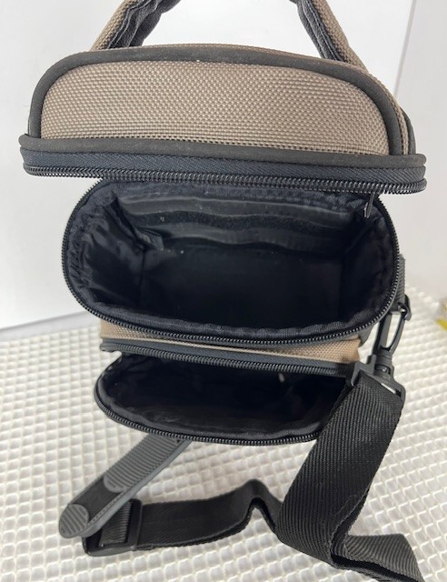 Vintage Polaroid One600 Folding Instant Camera Silver w/ a bag-UNTESTED