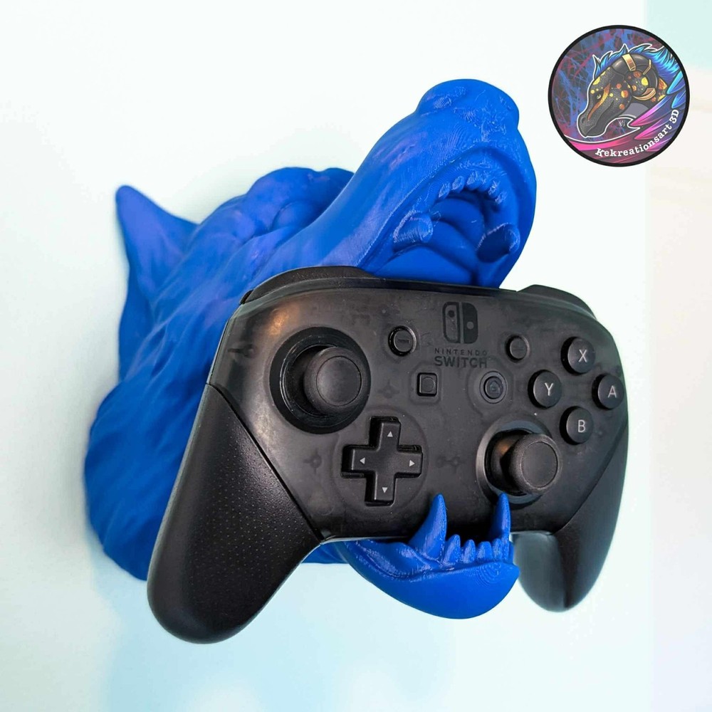 Wall mounted | Wolf Controller Holder | Gamer Gift | Rustic Desk Decor | Gaming