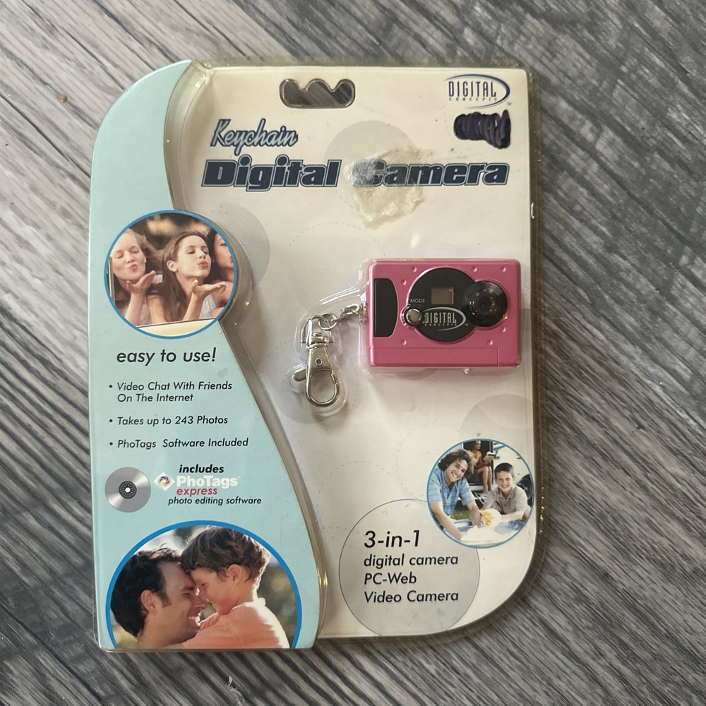 Keychain 3 In 1 Digital Camera, PC Web, Video Camera Pink NEW In Package