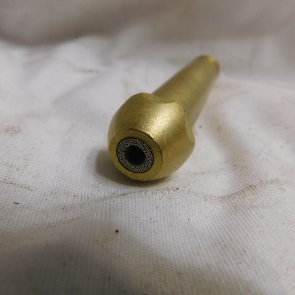 Brass Nipple for Regulator 1/4" npt