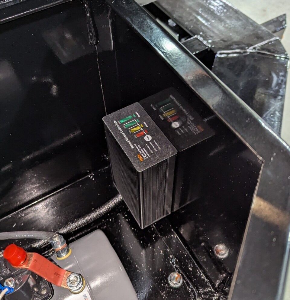 5 Amp Panel Mount Battery Charger & Tester