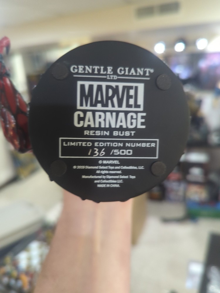 Gentle Giant Marvel Carnage Bust