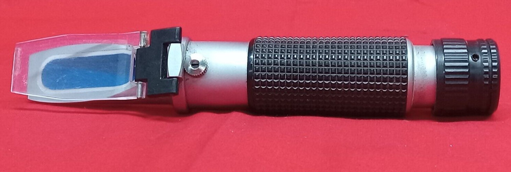 PORTABLE REFRACTOMETER COOLANT TESTER +/-2% RATIO