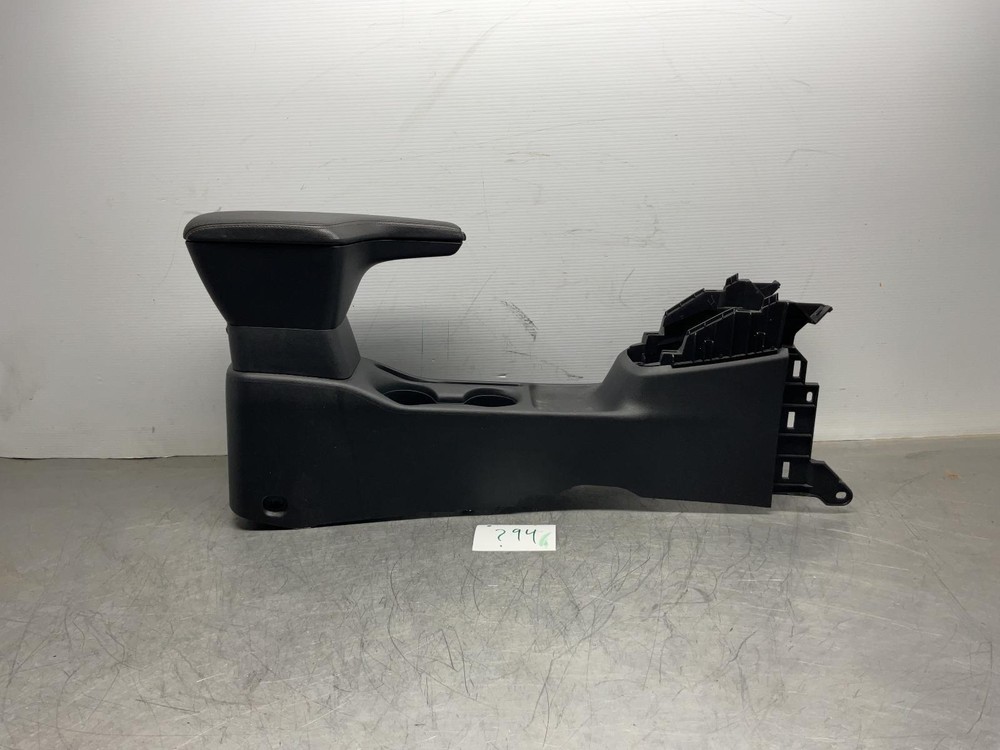 2018 2019 2020 2021 Nissan Kicks Centeter Console Storage OEM