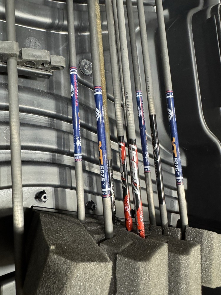 Diamond Iceman Bow Bowtech Compound Bow With Extras