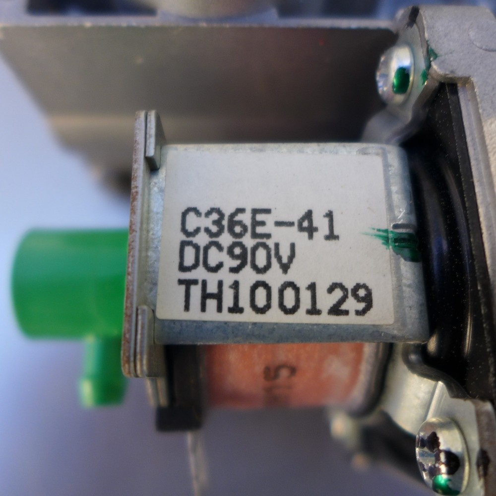 B93 RINNAI TANKLESS WATER HEATER GAS VALVE C36E-41DC 90V NEW FREE SHIPPING