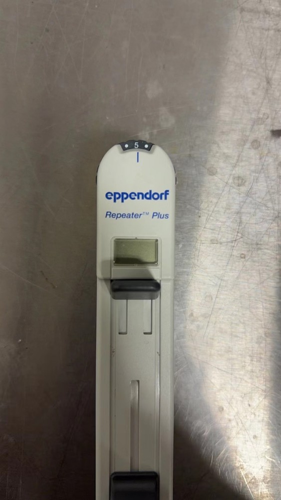 Eppendorf Repeater Plus Adjustable Digital Single Channel Pipette