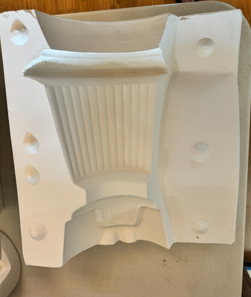 VINTAGE HEIRLOOM CERAMIC MOLD #1085 LARGE PLANTER