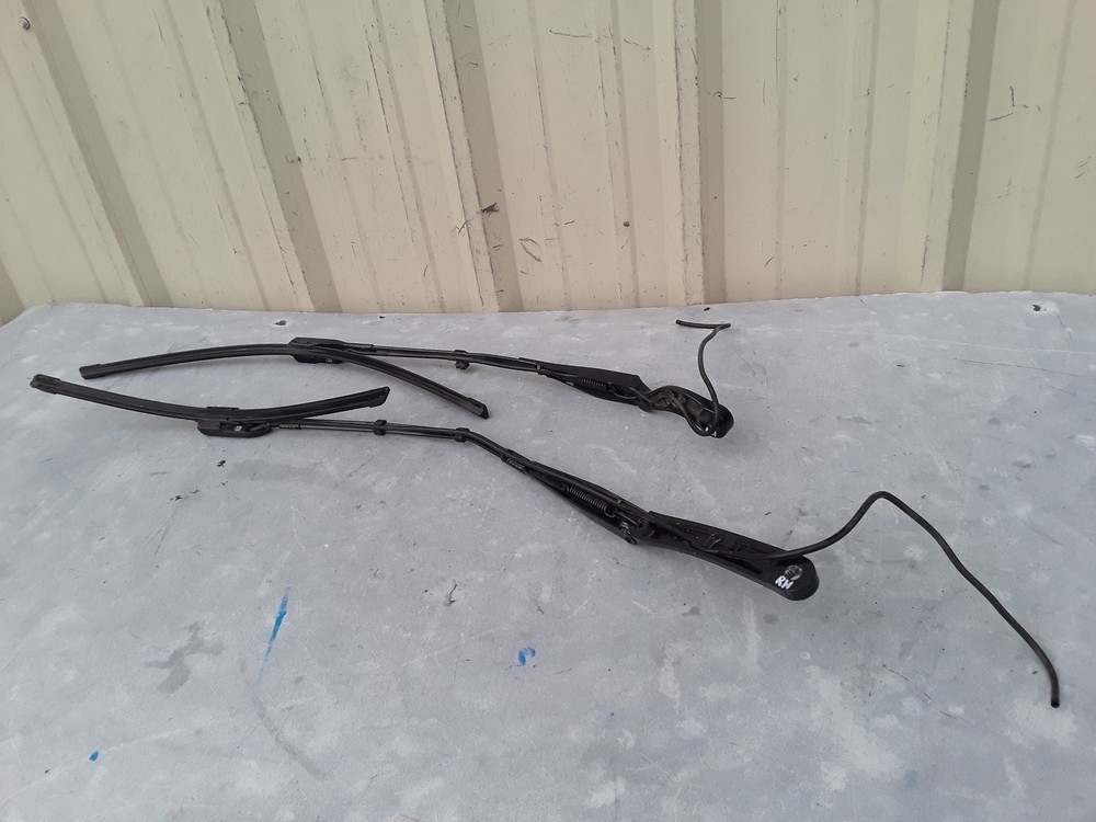 2017-2022 TESLA MODEL 3 M3 FRONT WINDSHIELD LEFT & RIGHT WIPER ARM SET OEM