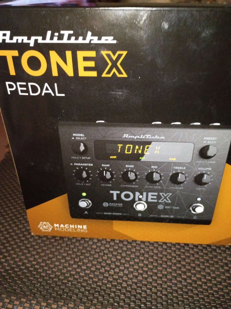 IK Multimedia ToneX Pedal in Cosmic Gray Multi-Effects Processor