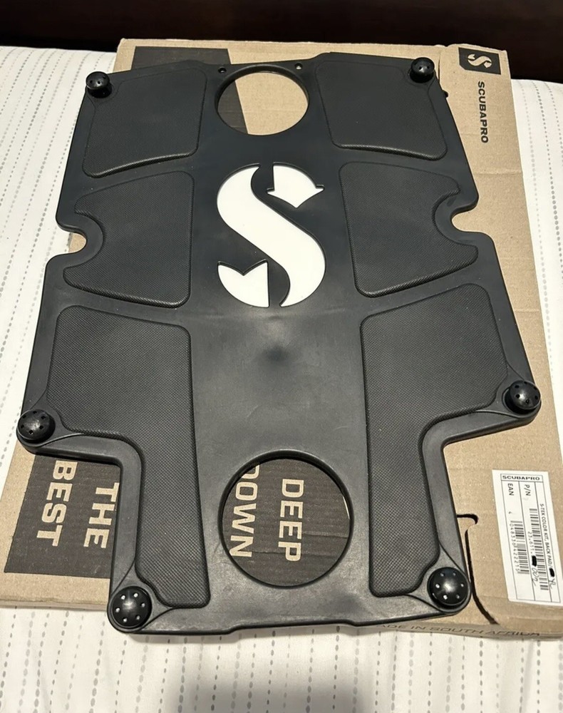 Scubapro s-tek backpad with screws