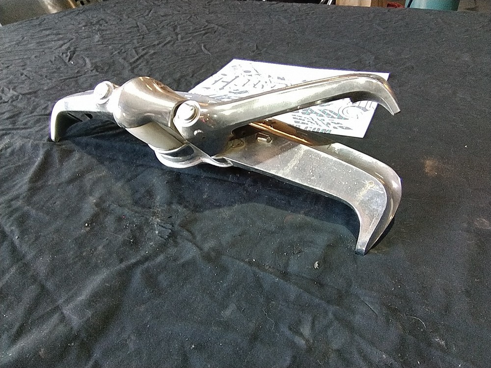 1950 Studebaker Champion Trunk Latch License Plate Light Trim Great Shape 072408