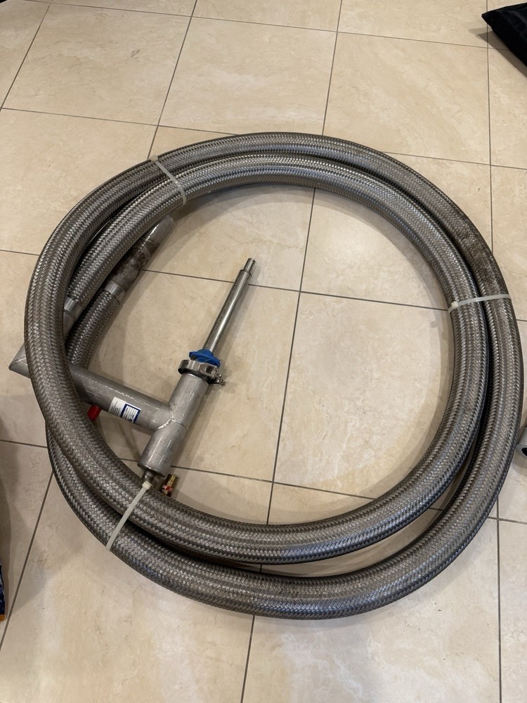 Vacuum jacketed CRYO hose