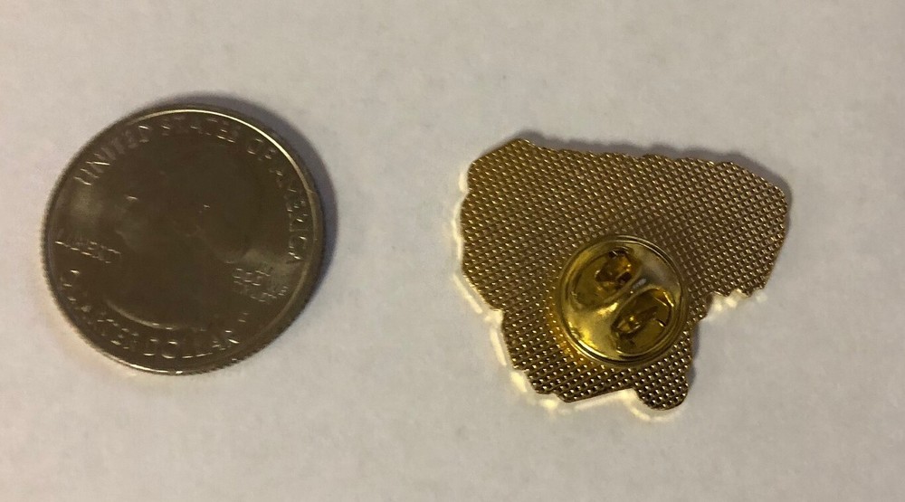 Quebec Canada Pin