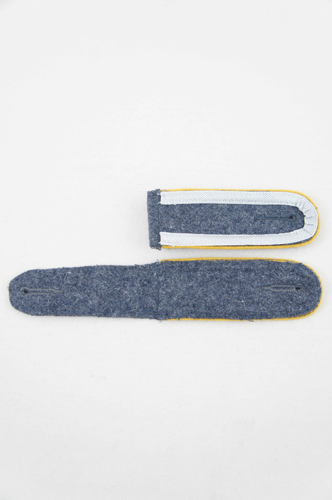 WWII German Luftwaffe flight Unteroffizier Sergeant shoulder boards