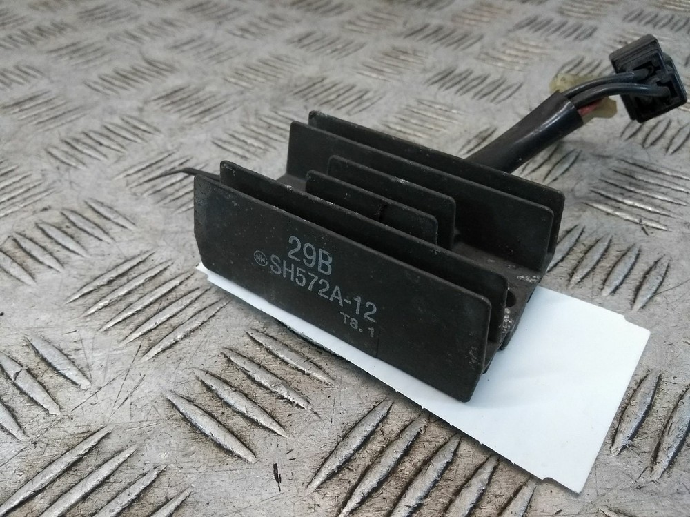 0 SUZUKI GZ 125 RECTIFIER REGULATOR