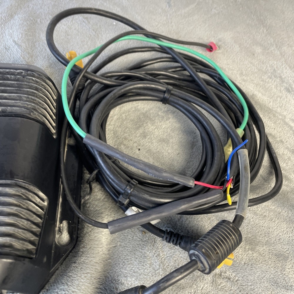 Lowrance Structure Scan 3D High-Resolution Unit With Cords