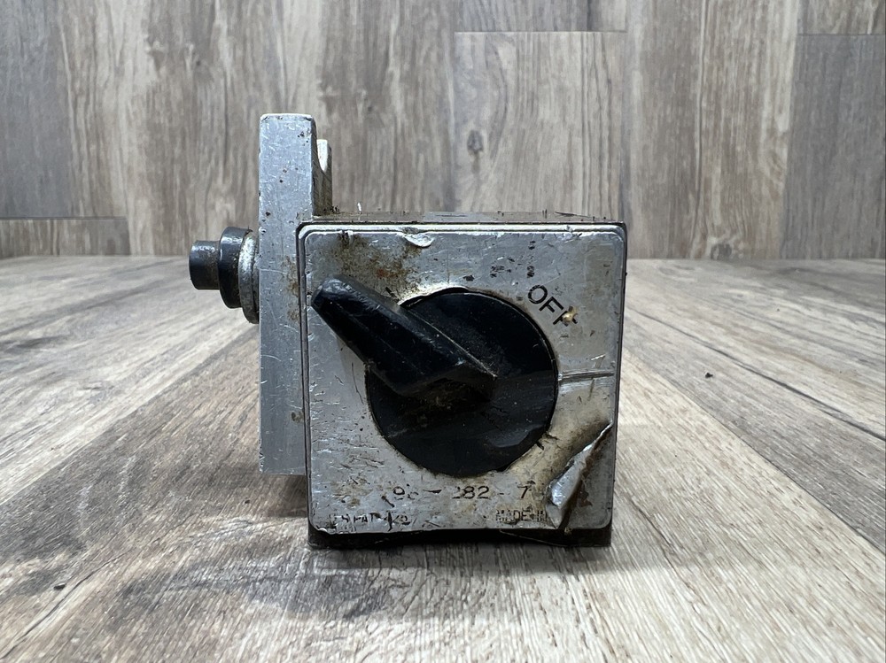 PRECISION MAGNETIC BASE