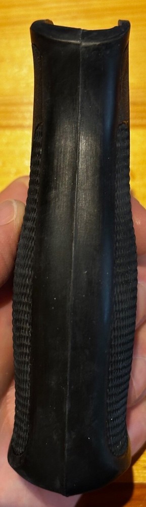 RSS-G Pachmayr Gripper Grips