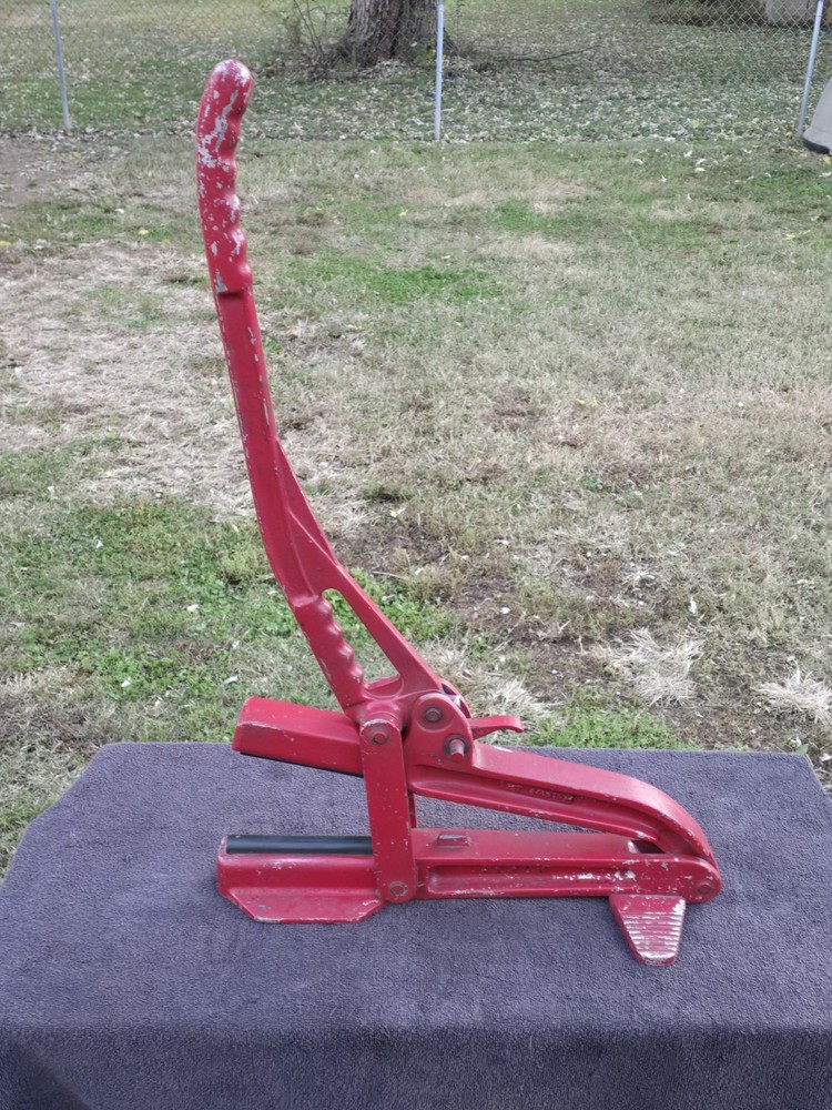 Vtg Akron Fire Hose Compressor Clamp Fireman Fighting Old Squeeze Shut Off Tool