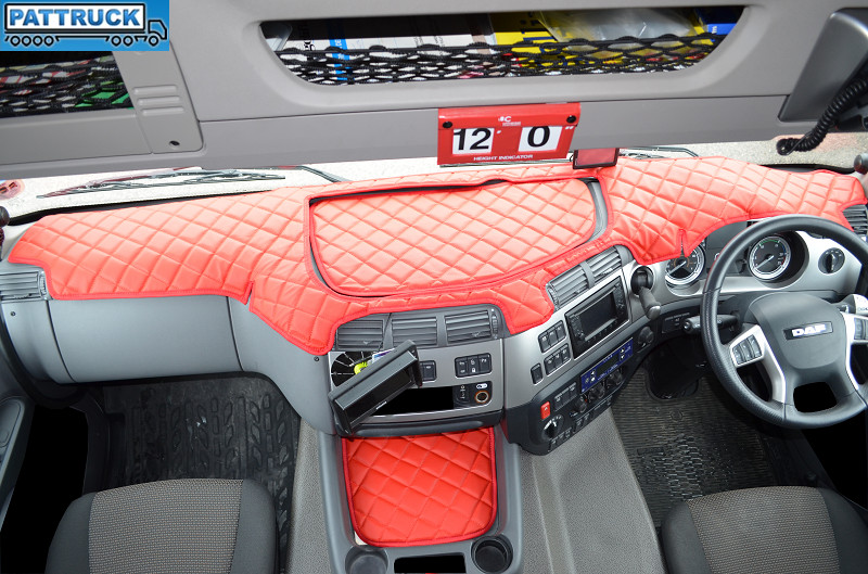 DAF CF EURO 6 - ECO LEATHER DASH MAT-RED