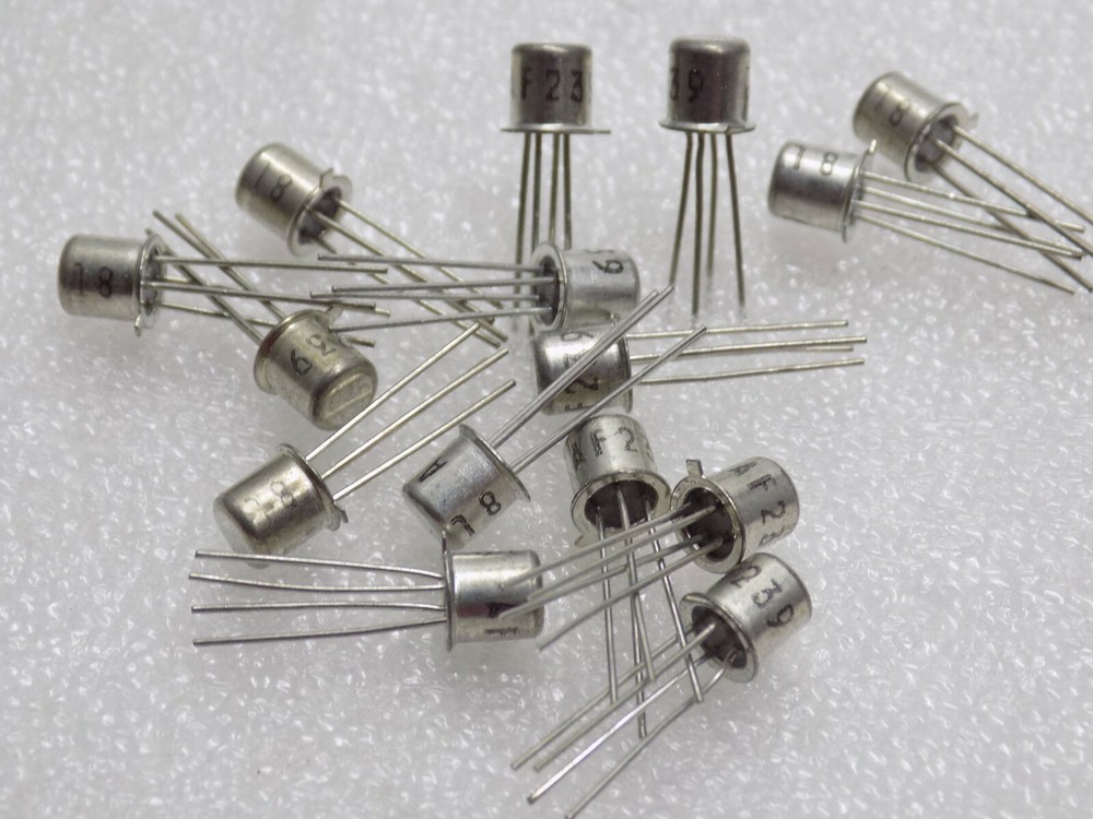 10x AF239 GERMANIUM TRANSISTORS NOS