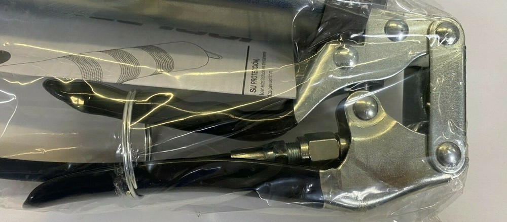 PISTOL GRIP GREASE GUN W54204