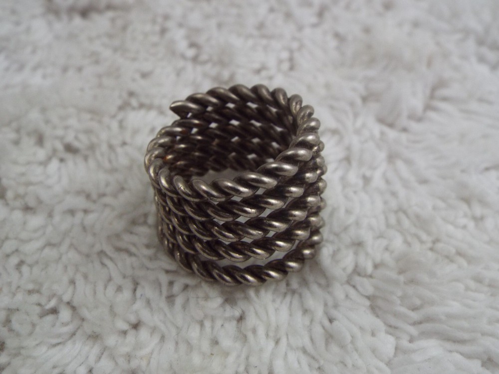 Silvertone Rope Band Ring ~ Size 6 (K5)