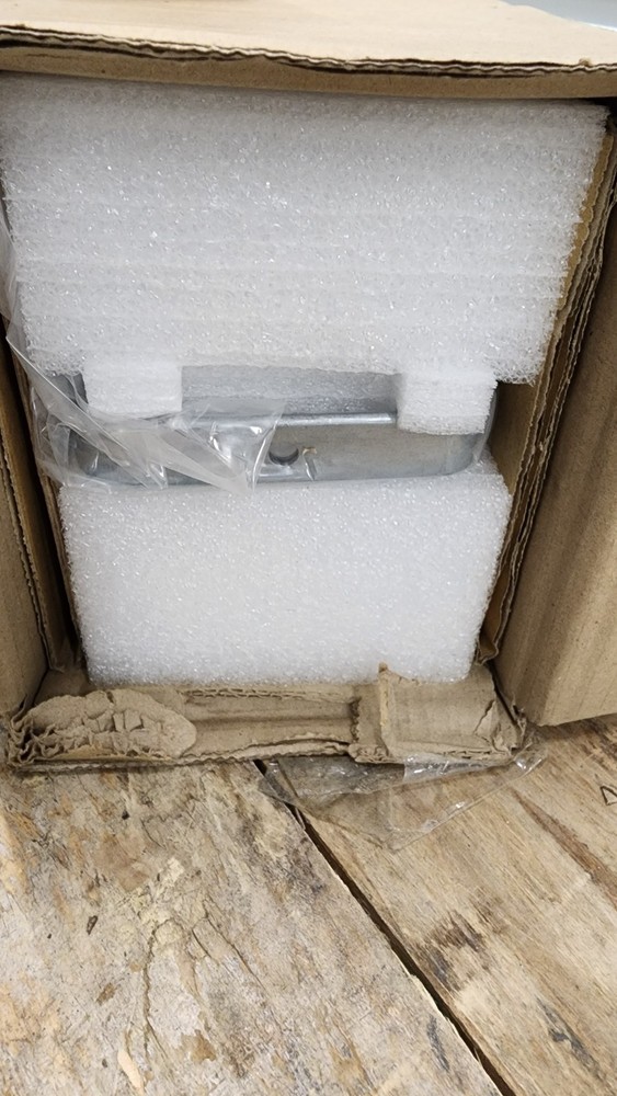 APC Easy UPS 3S High Capacity Battery Module E3SFBTHU - OPEN BOX