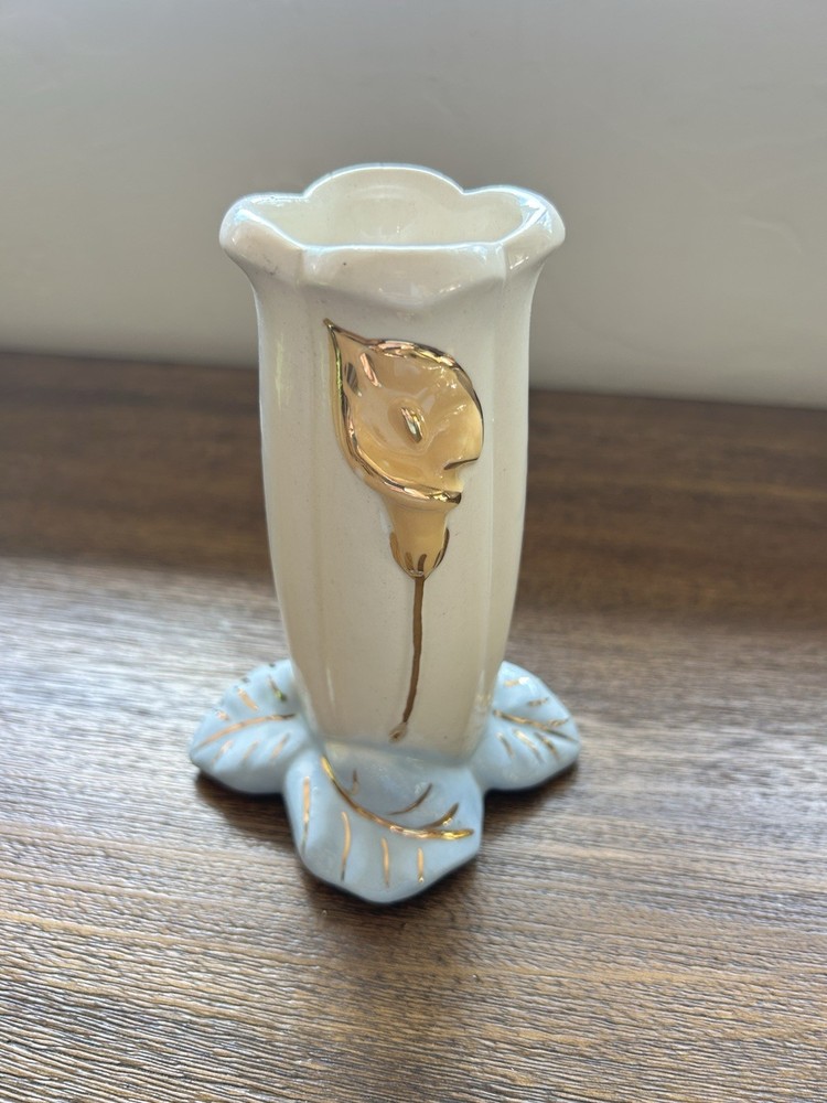 Vintage Hull Bud Vase