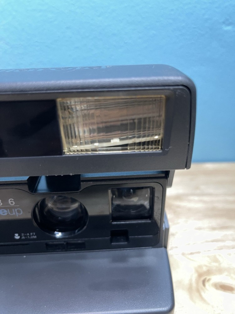 Polaroid 636 Closeup Instant Camera Untested