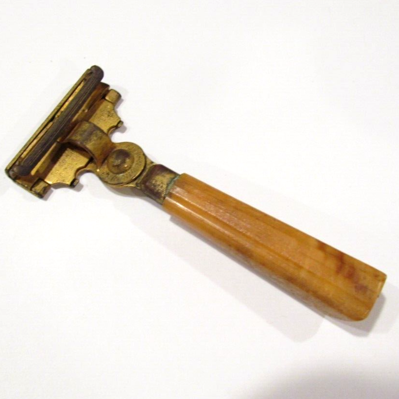 Vintage Eversharp Schick Razor Cracked Tan Handle Rusty