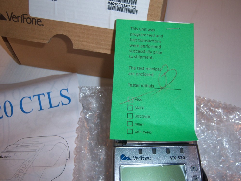 Verifone VX520 CTLS credit card reader