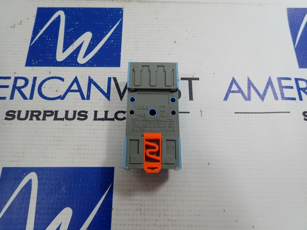 RELECO S3-S RELAY BASE/SOCKET 10A 380V