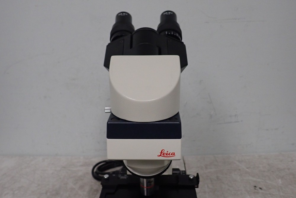 Leica ATC 2000 Binocular Microscope with 4x, 40x Achrom Objectives