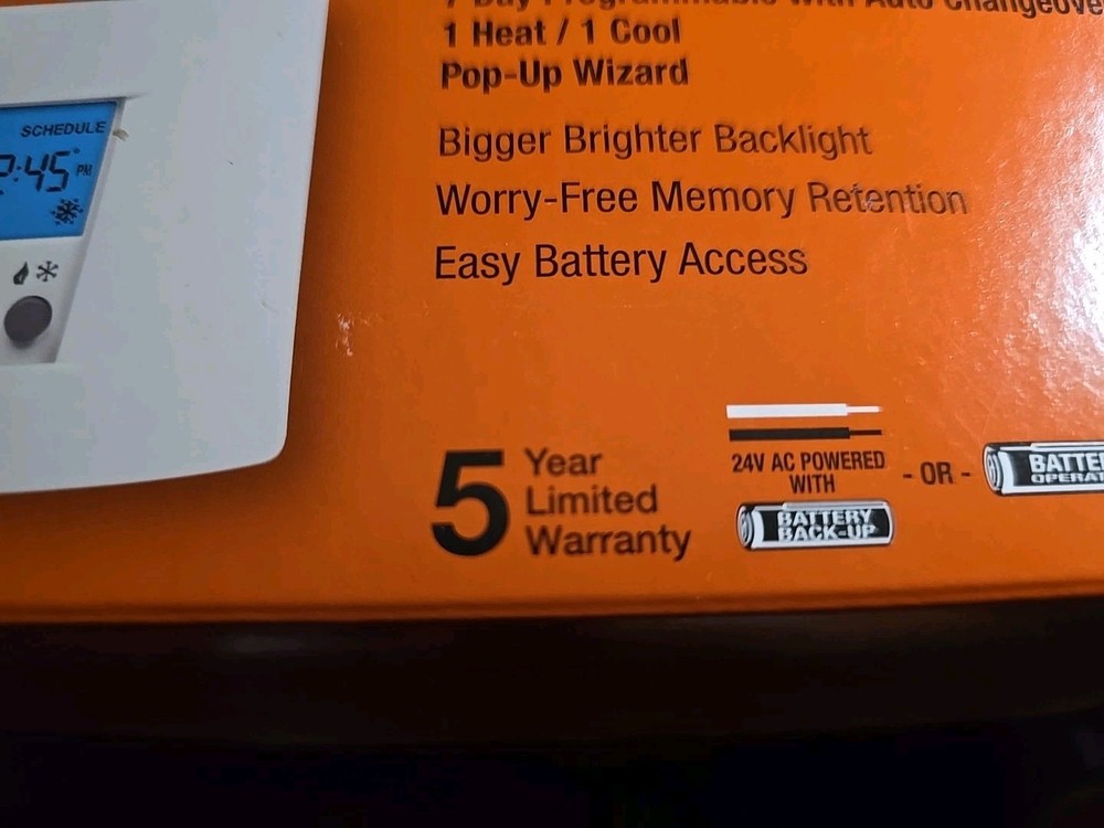 Robertshaw Digital Programmable Thermostat RS6110