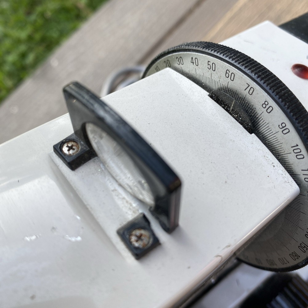 Burton 2020 Lensmeter