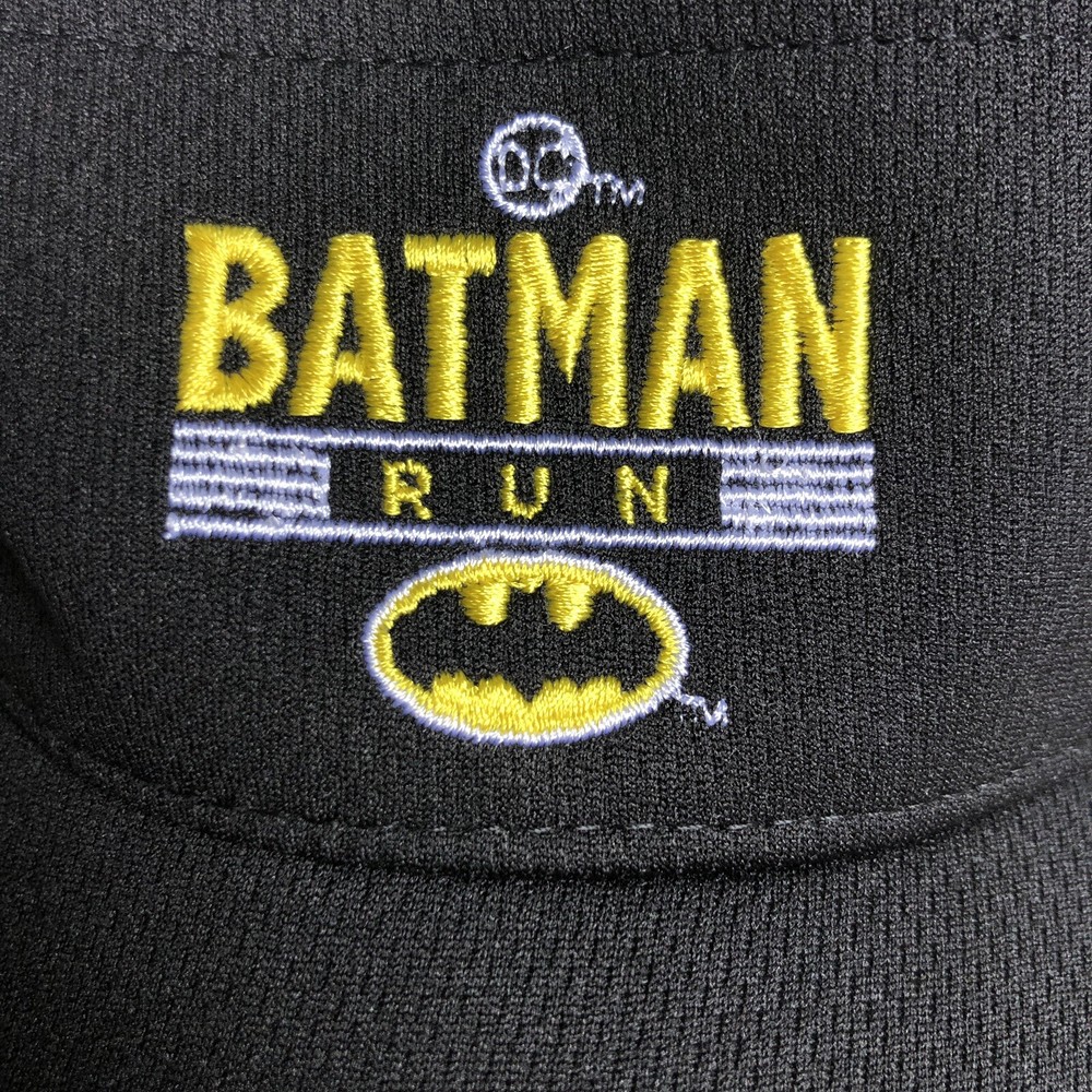 BATMAN Run Adjustable VISOR Hat Cap DC COMICS Black Yellow Logo Athletic NWOT